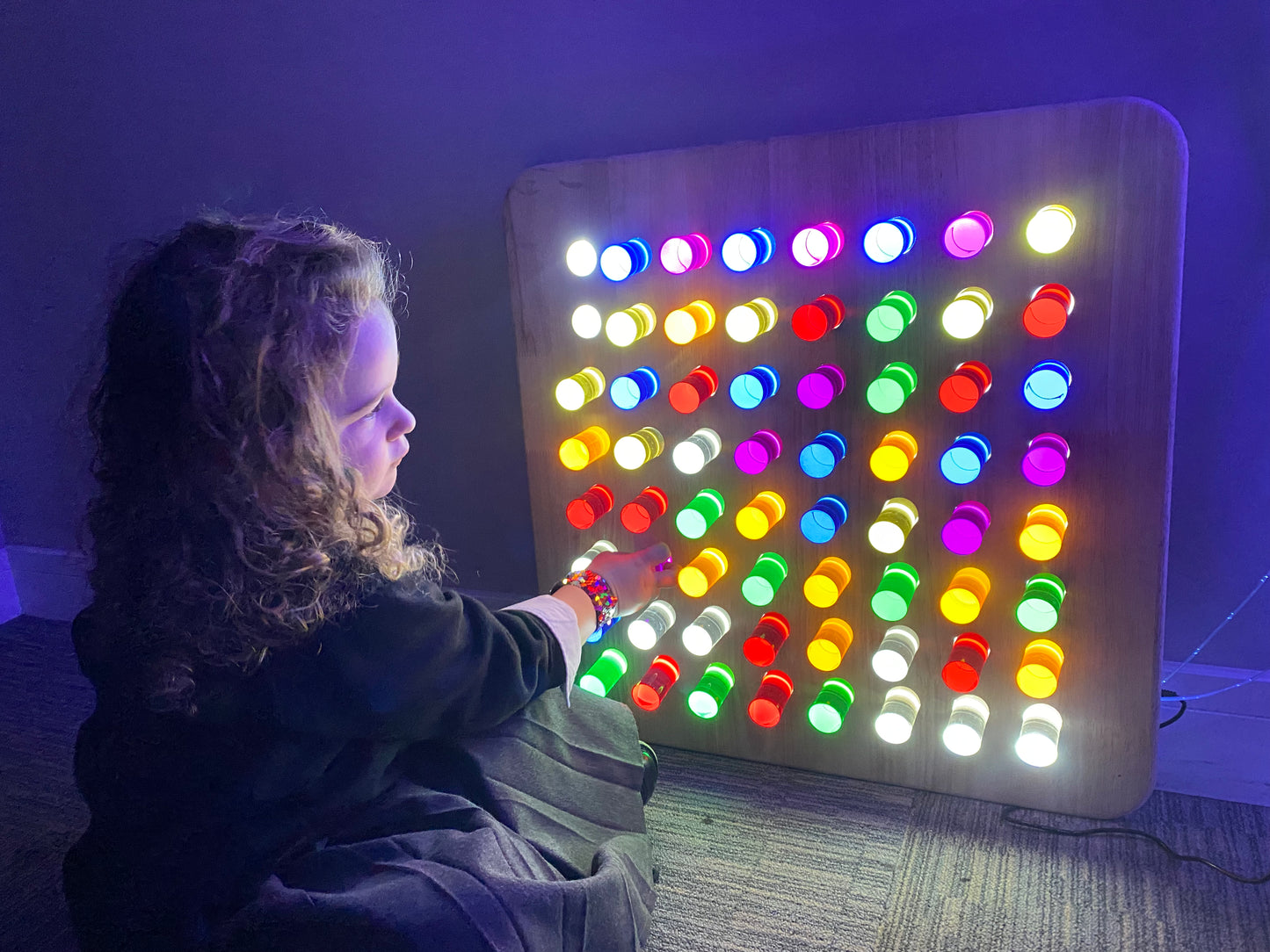 WALL HANGING SENSORY LIGHT PANEL