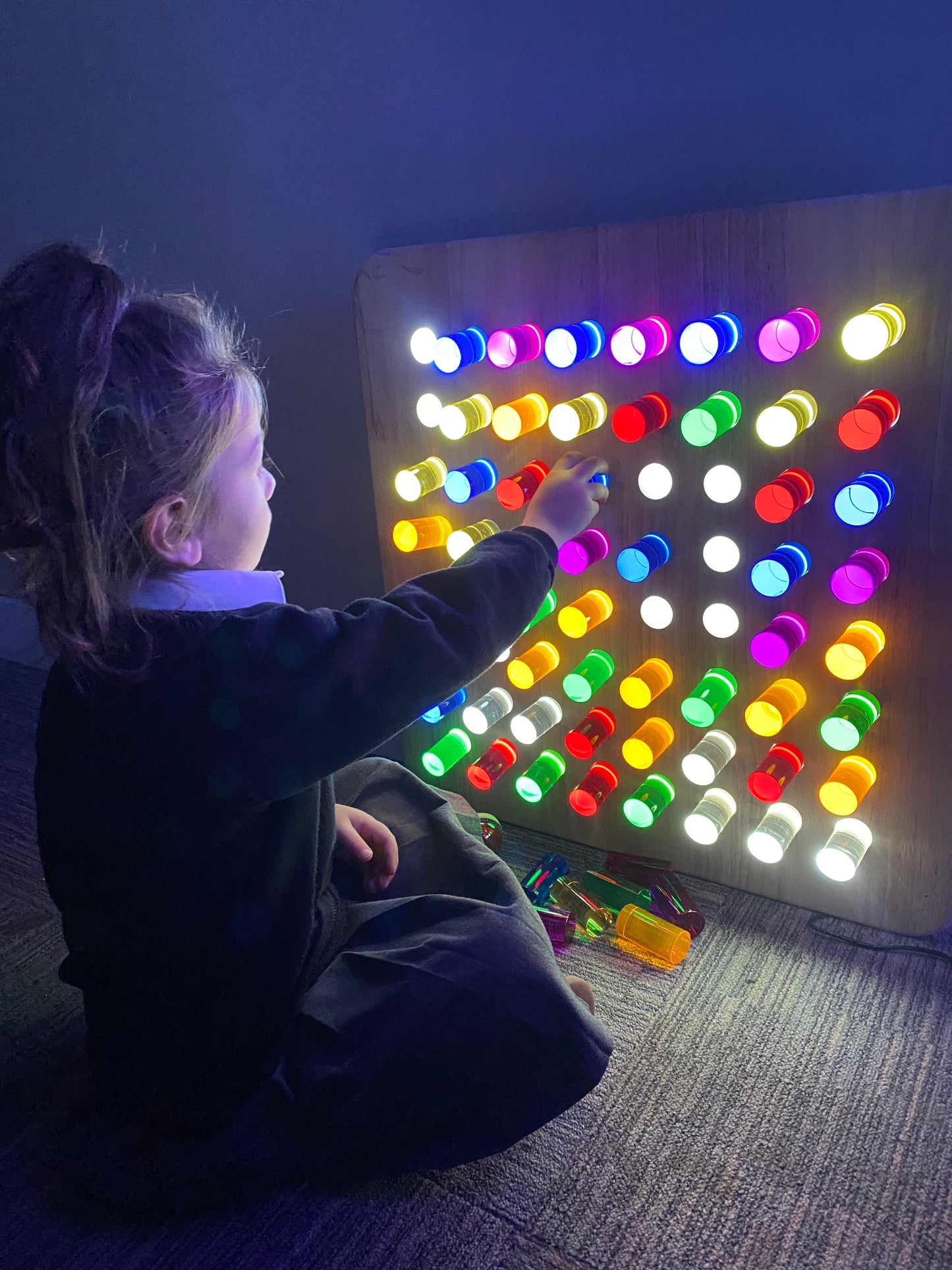 WALL HANGING SENSORY LIGHT PANEL