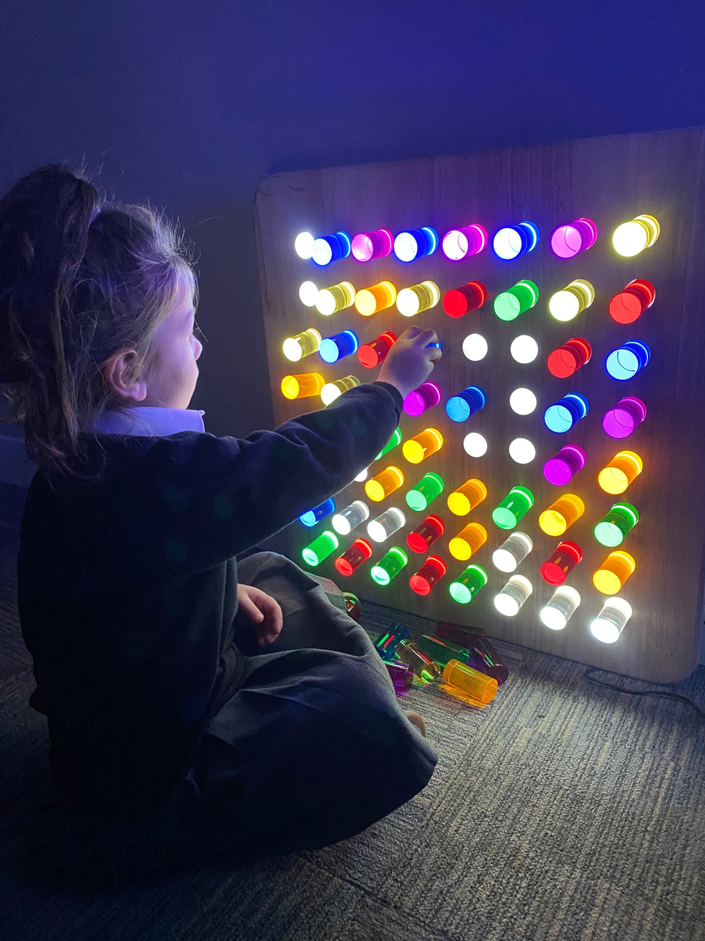 WALL HANGING SENSORY LIGHT PANEL
